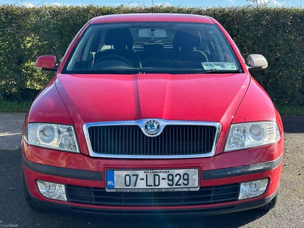 Skoda Octavia Hatchback, Diesel, 2007, Red
