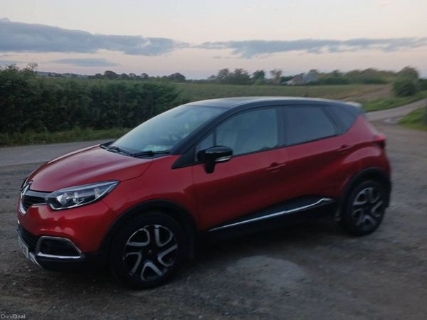 Renault Captur Hatchback, Diesel, 2017, Red