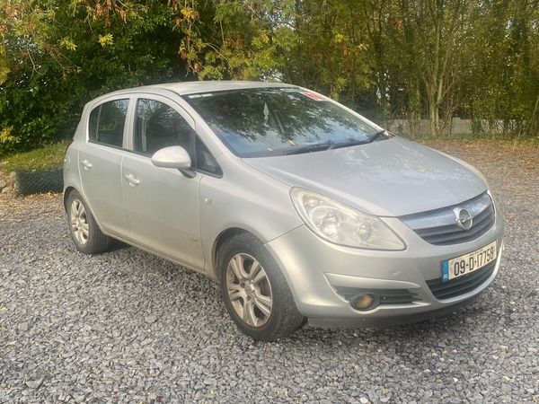 Opel Corsa Hatchback, Petrol, 2009, Silver