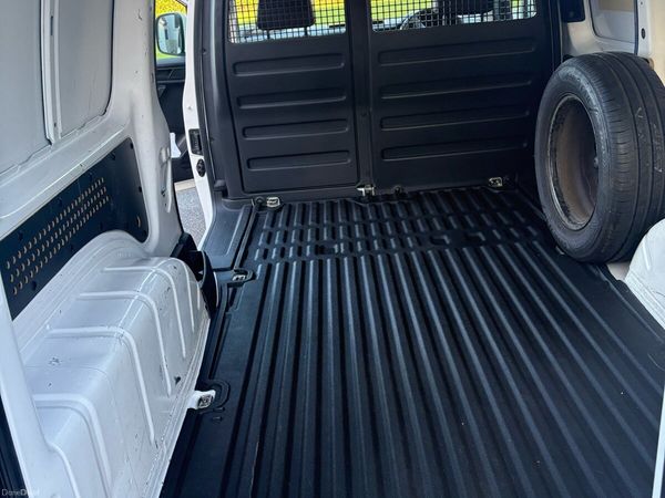 Volkswagen Caddy MPV, Diesel, 2019, White