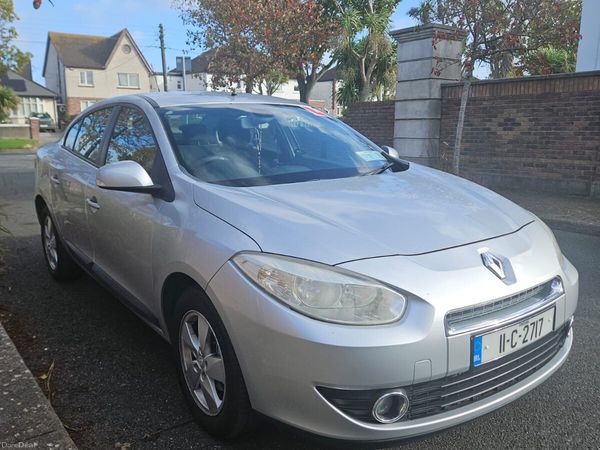 Renault Fluence Saloon, Diesel, 2011, Silver