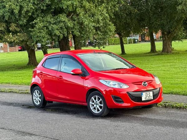 Mazda Demio MPV, Petrol, 2013, Red