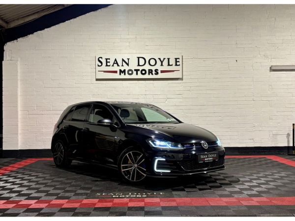 Volkswagen Golf Hatchback, Petrol Plug-in Hybrid, 2018, Black