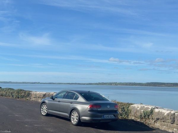 Volkswagen Passat Saloon, Diesel, 2015, Grey