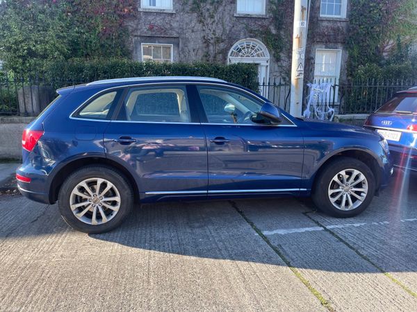 Audi Q5 SUV, Diesel, 2014, Blue