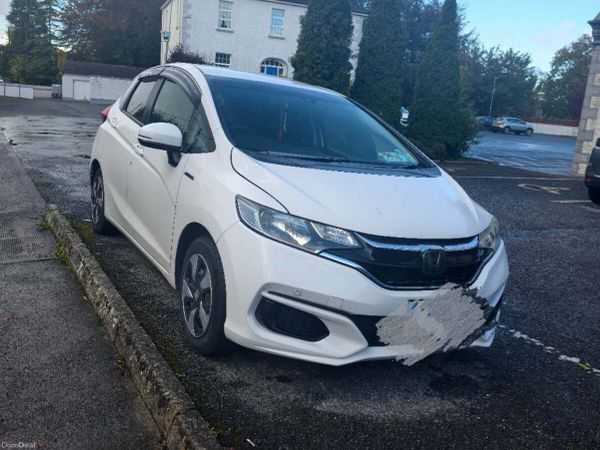 Honda Fit Hatchback, Petrol Hybrid, 2018, White