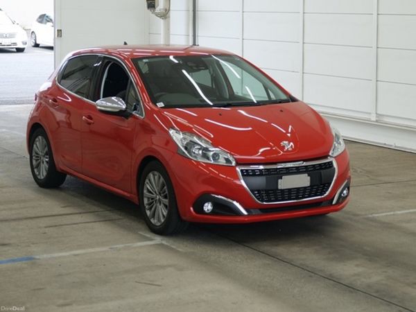 Peugeot 208 Hatchback, Petrol, 2017, Red