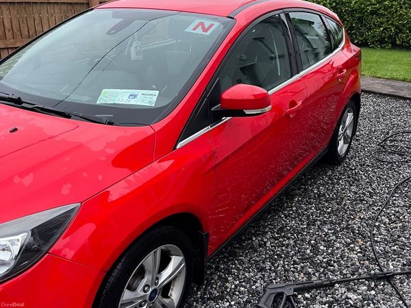Ford Focus Hatchback, Diesel, 2013, Red