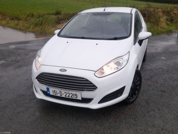 Ford Fiesta Hatchback, Diesel, 2015, White