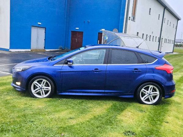 Ford Focus Hatchback, Diesel, 2015, Blue