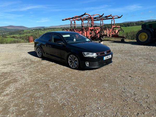 Volkswagen Jetta Saloon, Diesel, 2013, Black