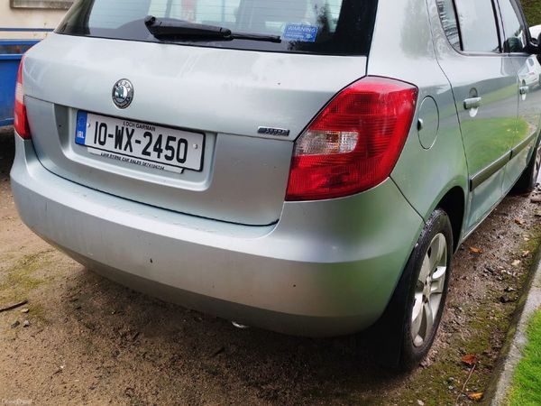Skoda Fabia Hatchback, Petrol, 2010, Green