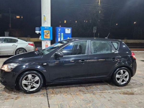 Kia Ceed MPV, Diesel, 2012, Black