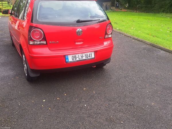 Volkswagen Polo Hatchback, Diesel, 2009, Red
