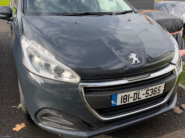 Peugeot 208 Hatchback, Petrol, 2018, Grey