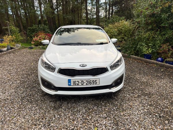 Kia Ceed Hatchback, Diesel, 2016, White