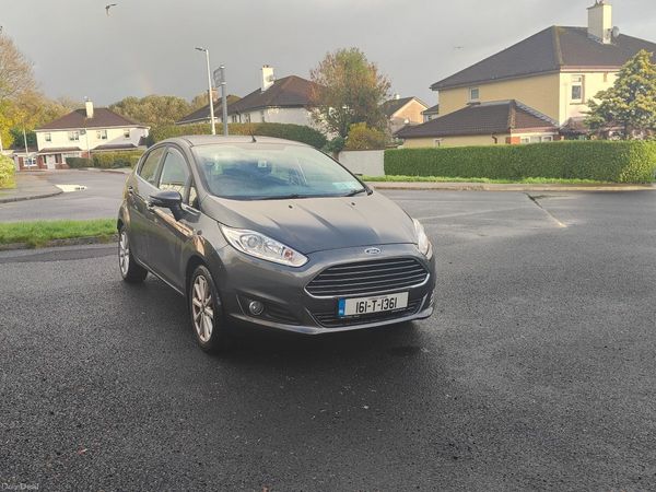 Ford Fiesta Hatchback, Petrol, 2016, Grey