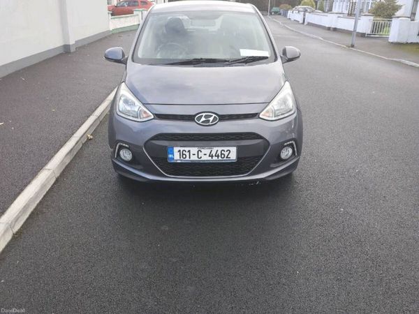 Hyundai i10 Hatchback, Petrol, 2016, Grey