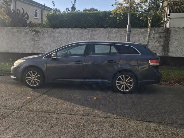 Toyota Avensis Estate, Diesel, 2011, Grey