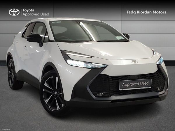 Toyota C-HR SUV, Petrol Hybrid, 2026, White