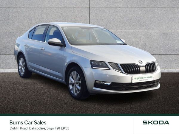Skoda Octavia Saloon, Petrol, 2020, Grey