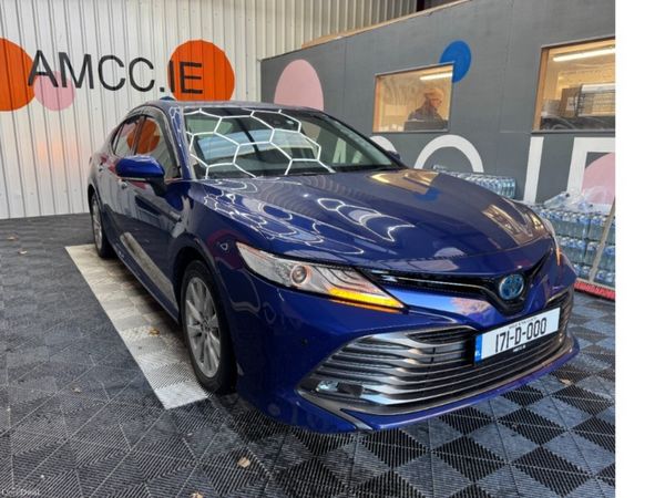 Toyota Camry Saloon, Petrol Hybrid, 2017, Blue