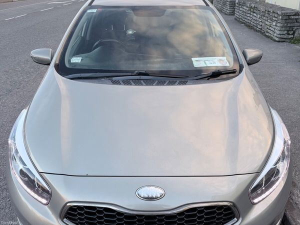 Kia Ceed Hatchback, Diesel, 2013, Silver