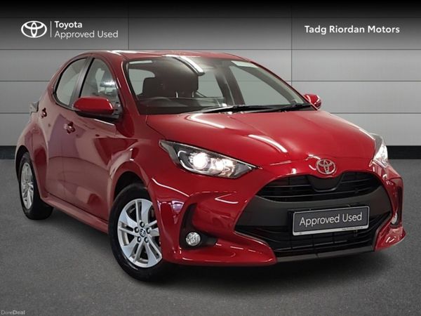 Toyota Yaris Hatchback, Petrol Hybrid, 2026, Red