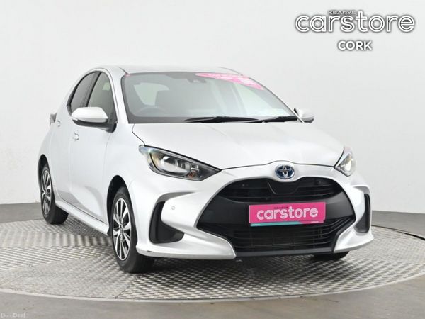 Toyota Yaris Hatchback, Petrol Hybrid, 2021, Silver