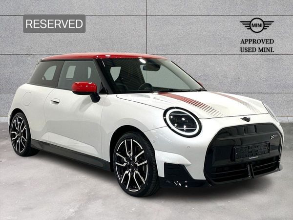 Mini Cooper Hatchback, Electric, 2025, White