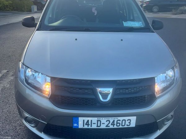 Dacia Sandero Hatchback, Petrol, 2014, Gold