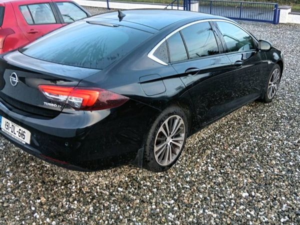 Opel Insignia Hatchback, Diesel, 2019, Blue