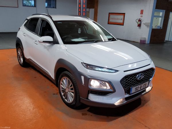 Hyundai KONA MPV, Petrol, 2019, White