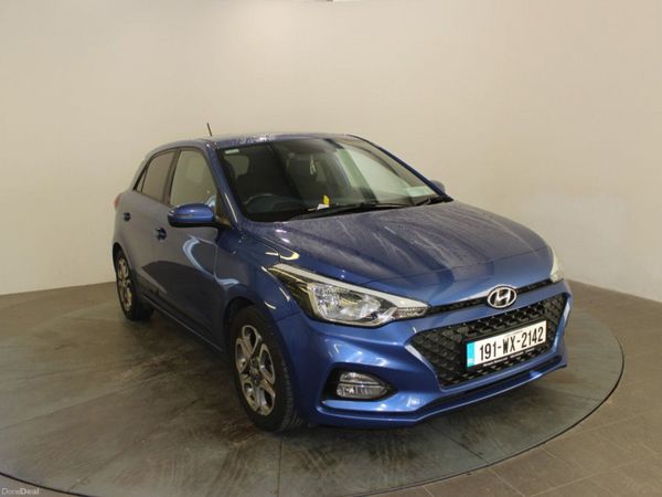 Hyundai i20 Hatchback, Petrol, 2019, Blue