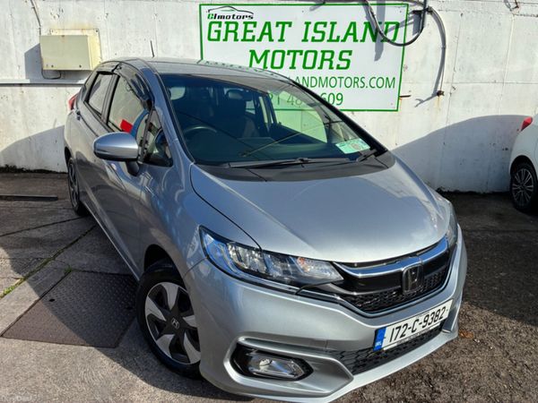 Honda Fit Hatchback, Petrol Hybrid, 2017, Silver