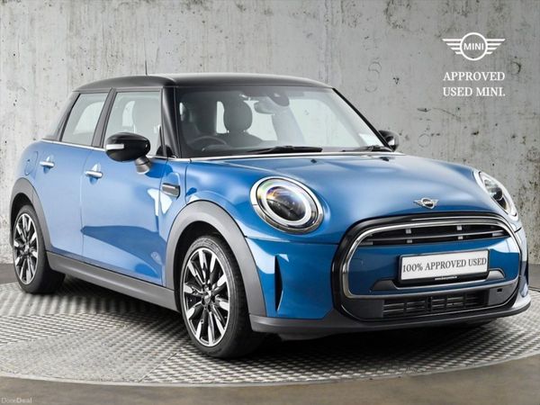 Mini Cooper Hatchback, Petrol, 2024, Blue