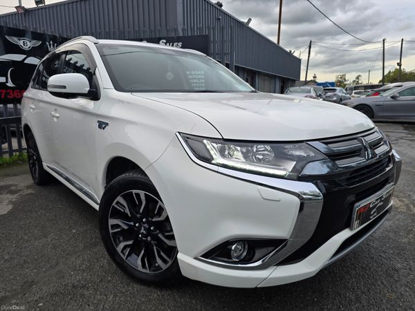 Mitsubishi Outlander SUV, Petrol Plug-in Hybrid, 2017, White