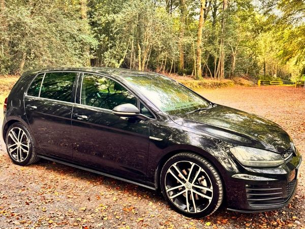 Volkswagen Golf Hatchback, Diesel, 2015, Black