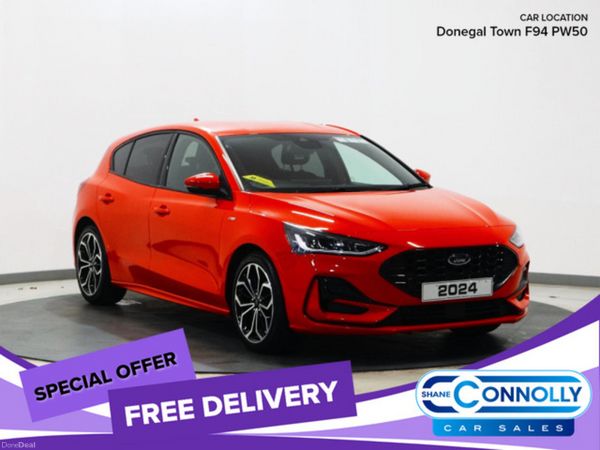 Ford Focus Hatchback, Petrol, 2024, Red