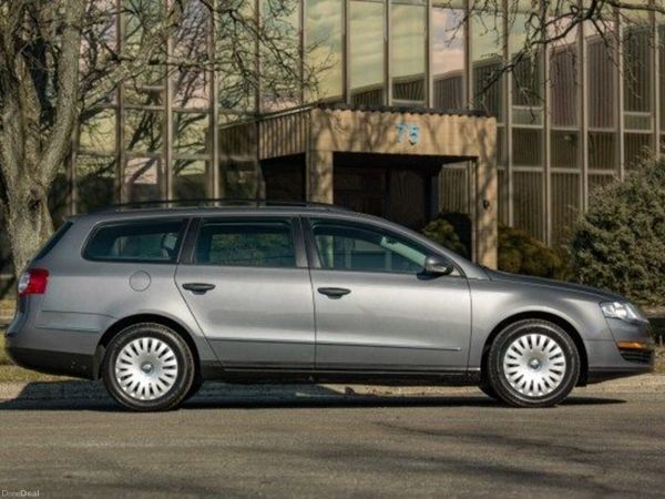 Volkswagen Passat Estate, Petrol, 2007, Grey