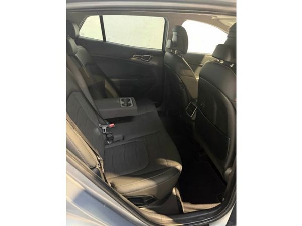 Kia Sportage SUV, Diesel Hybrid, 2023, Grey