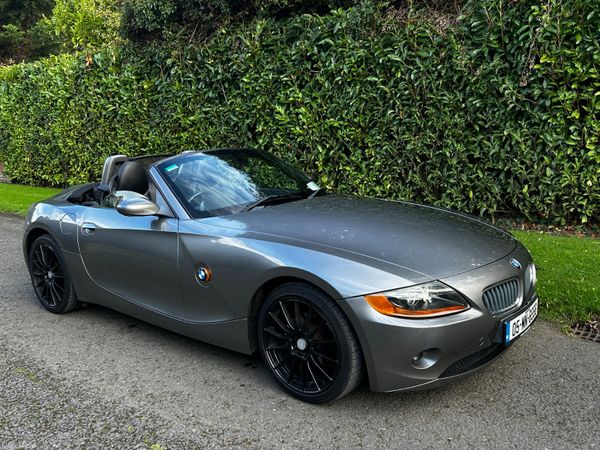 BMW Z4 Convertible, Petrol, 2005, Grey