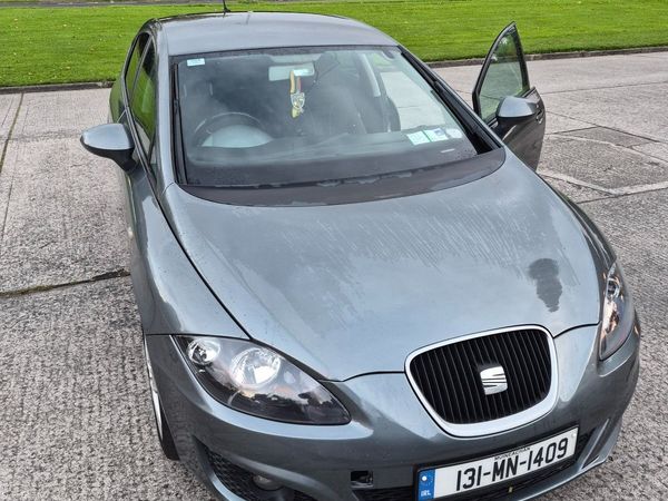 SEAT Leon Hatchback, Diesel, 2013, Grey