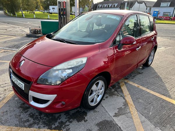 Renault Scenic MPV, Diesel, 2010, Red