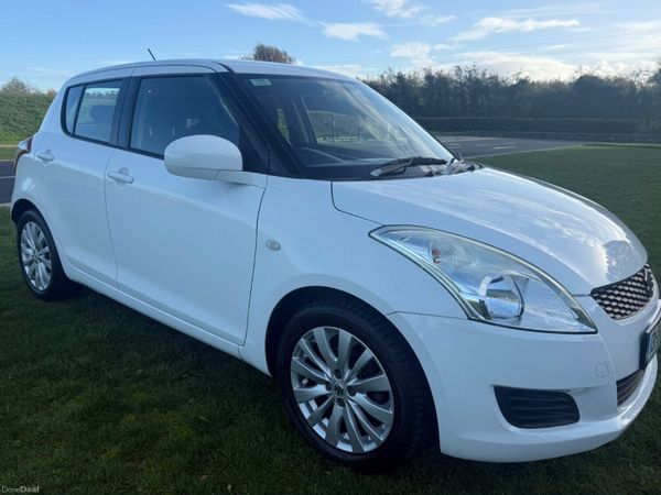 Suzuki Swift Hatchback, Petrol, 2013, White