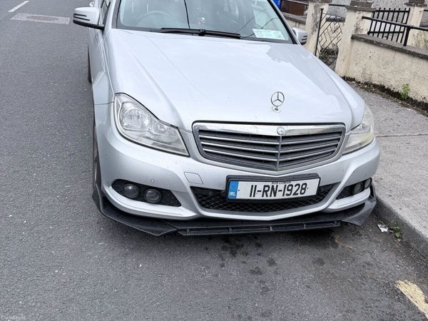 Mercedes-Benz C-Class Saloon, Diesel, 2011, Silver