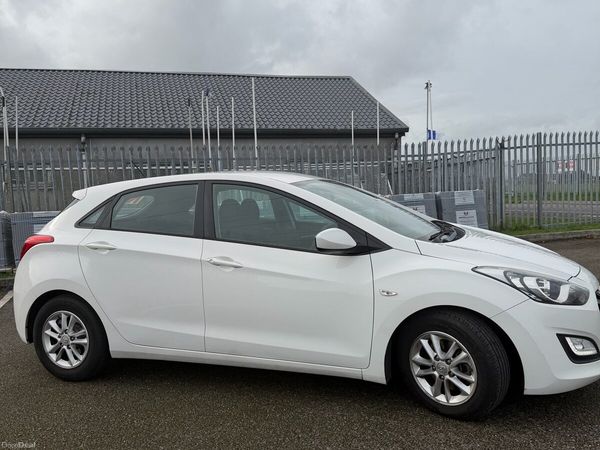 Hyundai i30 Hatchback, Diesel, 2012, White
