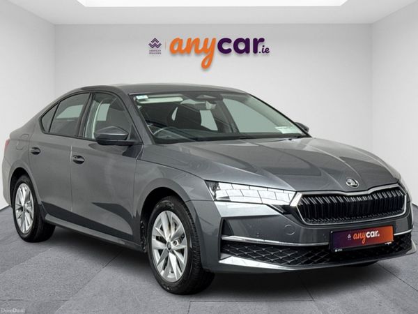 Skoda Octavia Saloon, Petrol, 2026, Grey