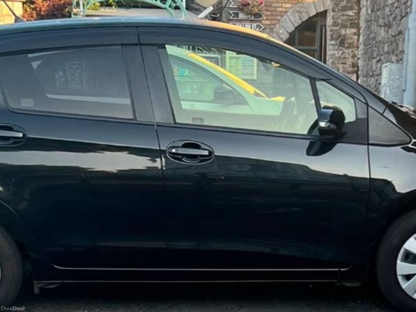 Toyota Vitz Hatchback, Petrol, 2016, Black