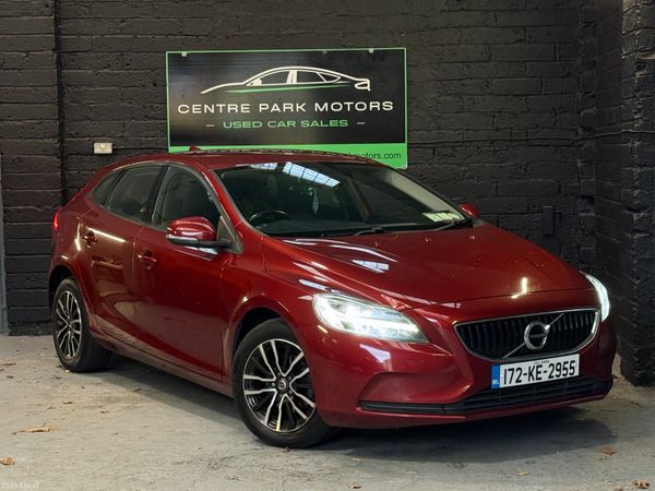 Volvo V40 Hatchback, Diesel, 2017, Red